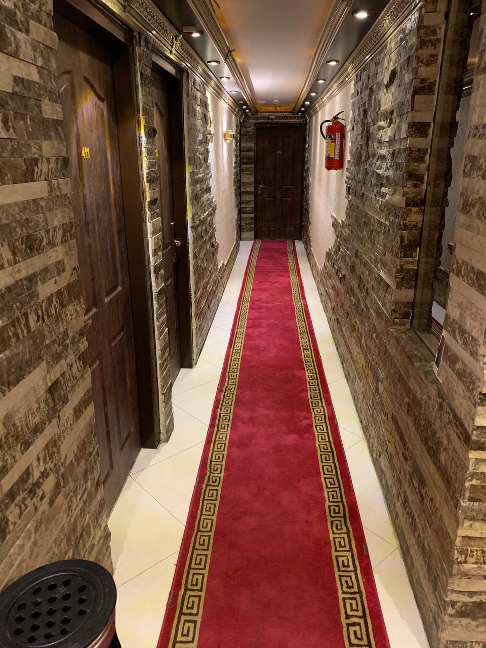 عکس هتل کاخ زیبا