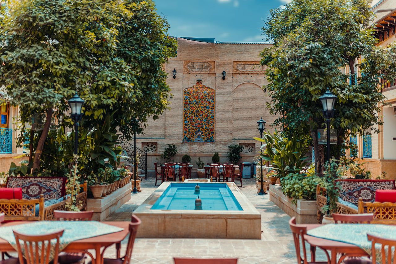 عکس هتل آناهید