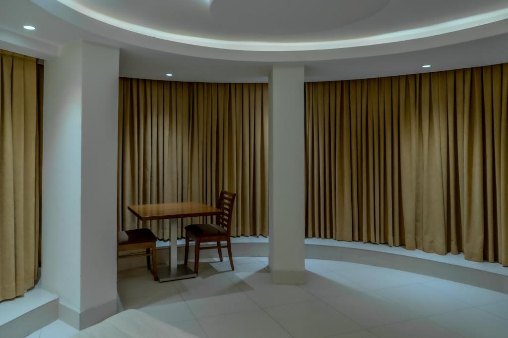 عکس هتل کورال (Coral)