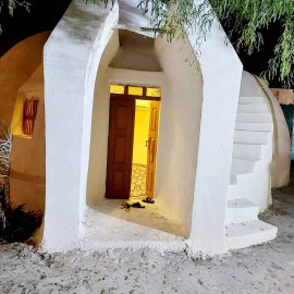 عکس هتل چیرا