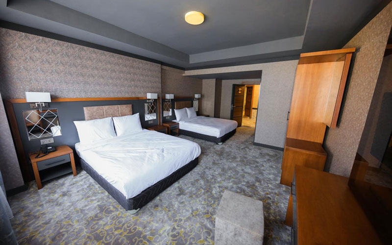 عکس هتل تحت پالاس (Taht Palac)