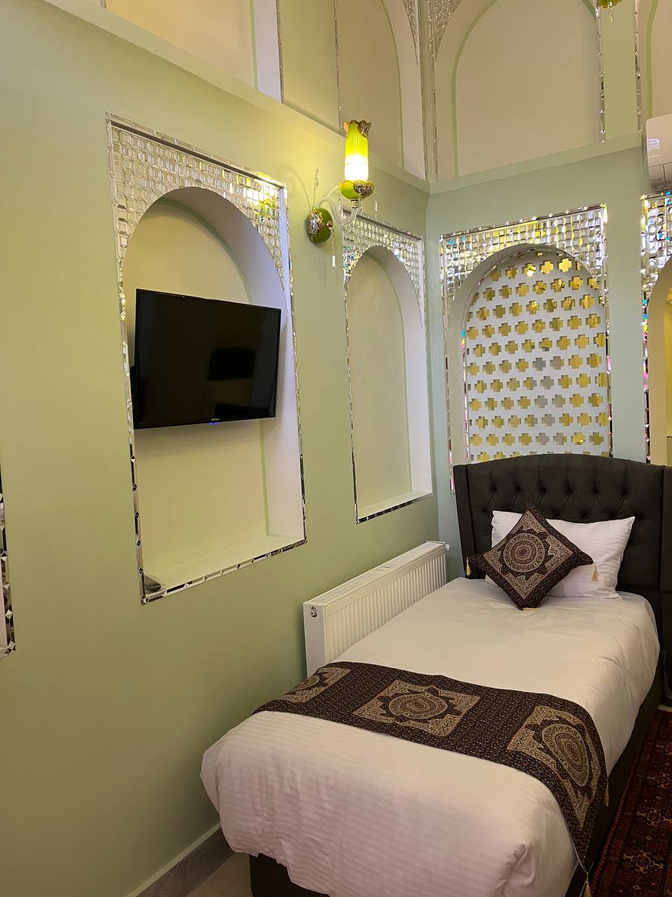 عکس هتل خاتم