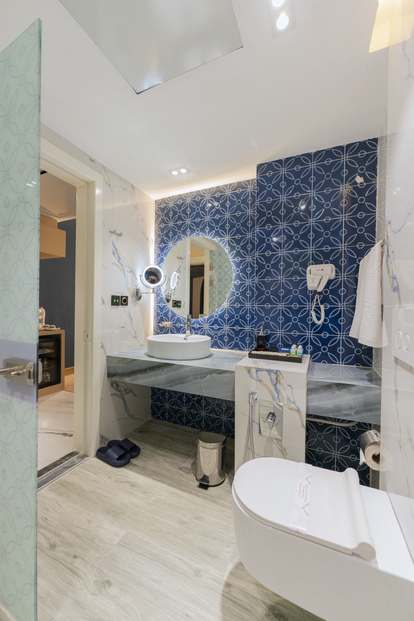 عکس هتل آسمان رویال