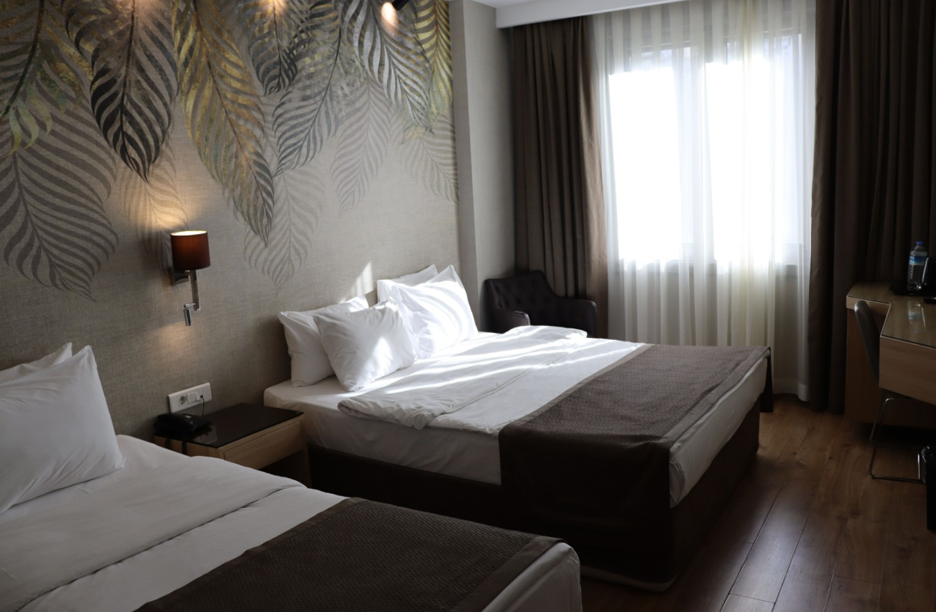 عکس هتل ریوا