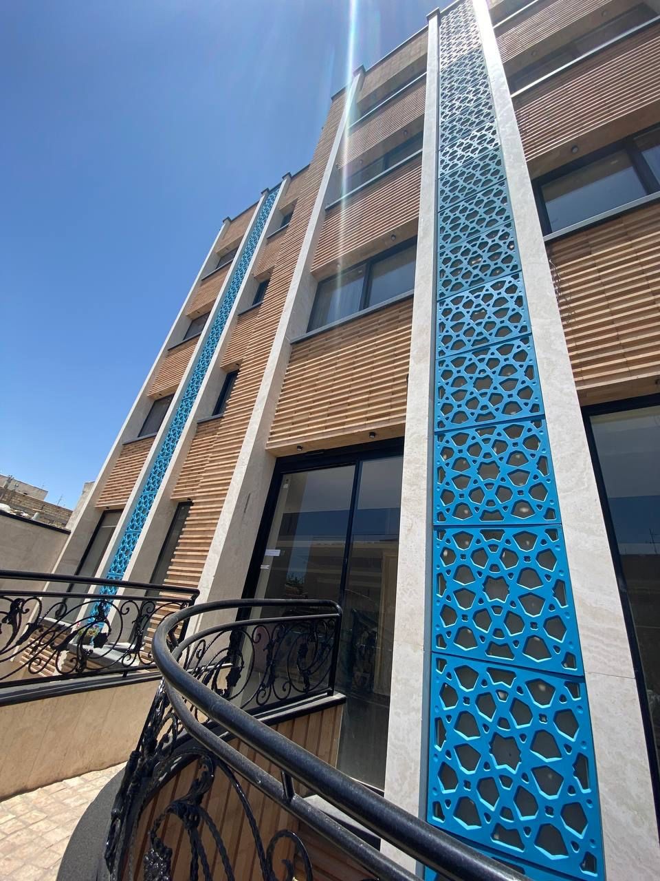 عکس هتل آوات