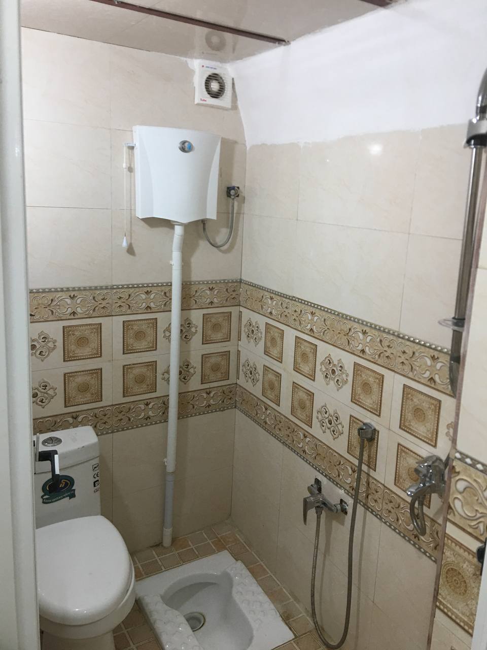 عکس هتل هشت