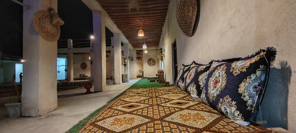 عکس هتل چیرا