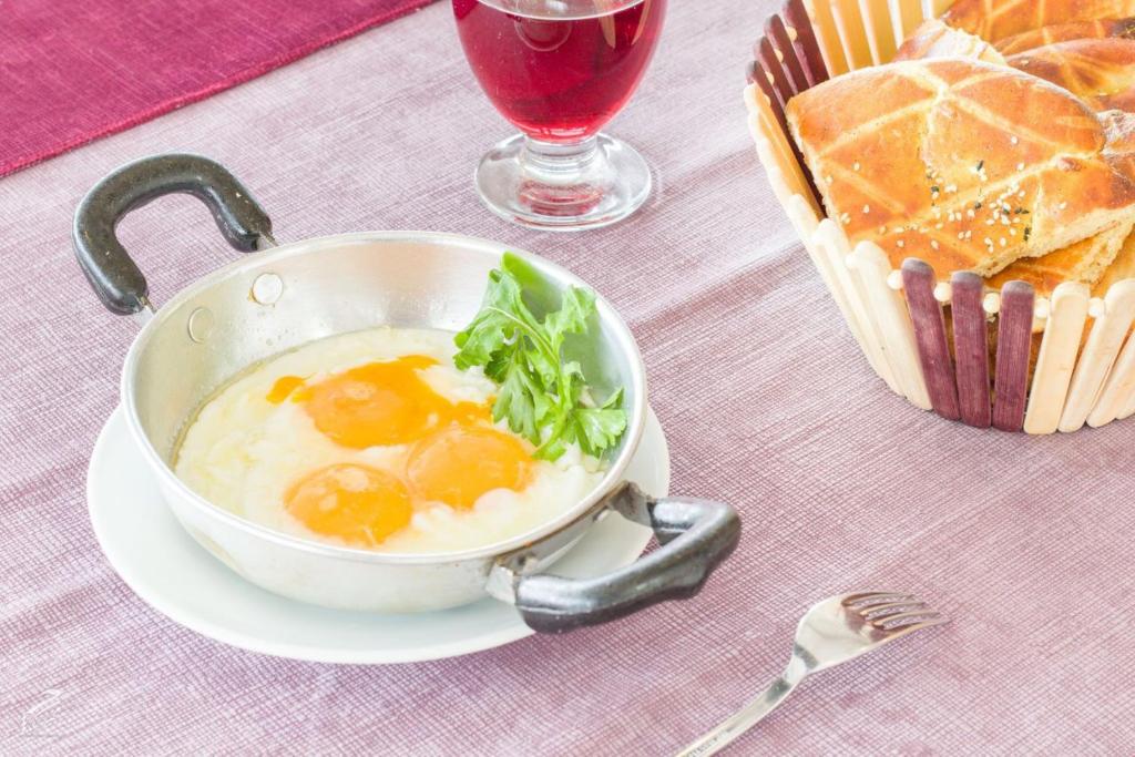 عکس هتل دوسکو (Dosco)