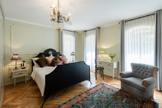 عکس هتل نظامیه