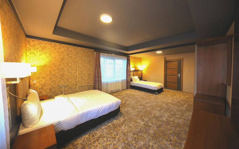 عکس هتل تحت پالاس (Taht Palac)