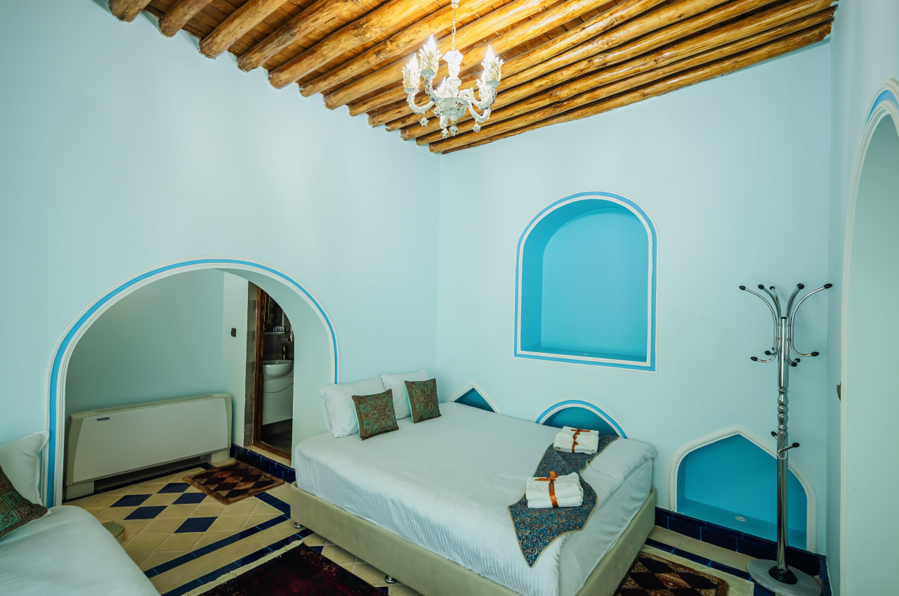 عکس هتل آناهید