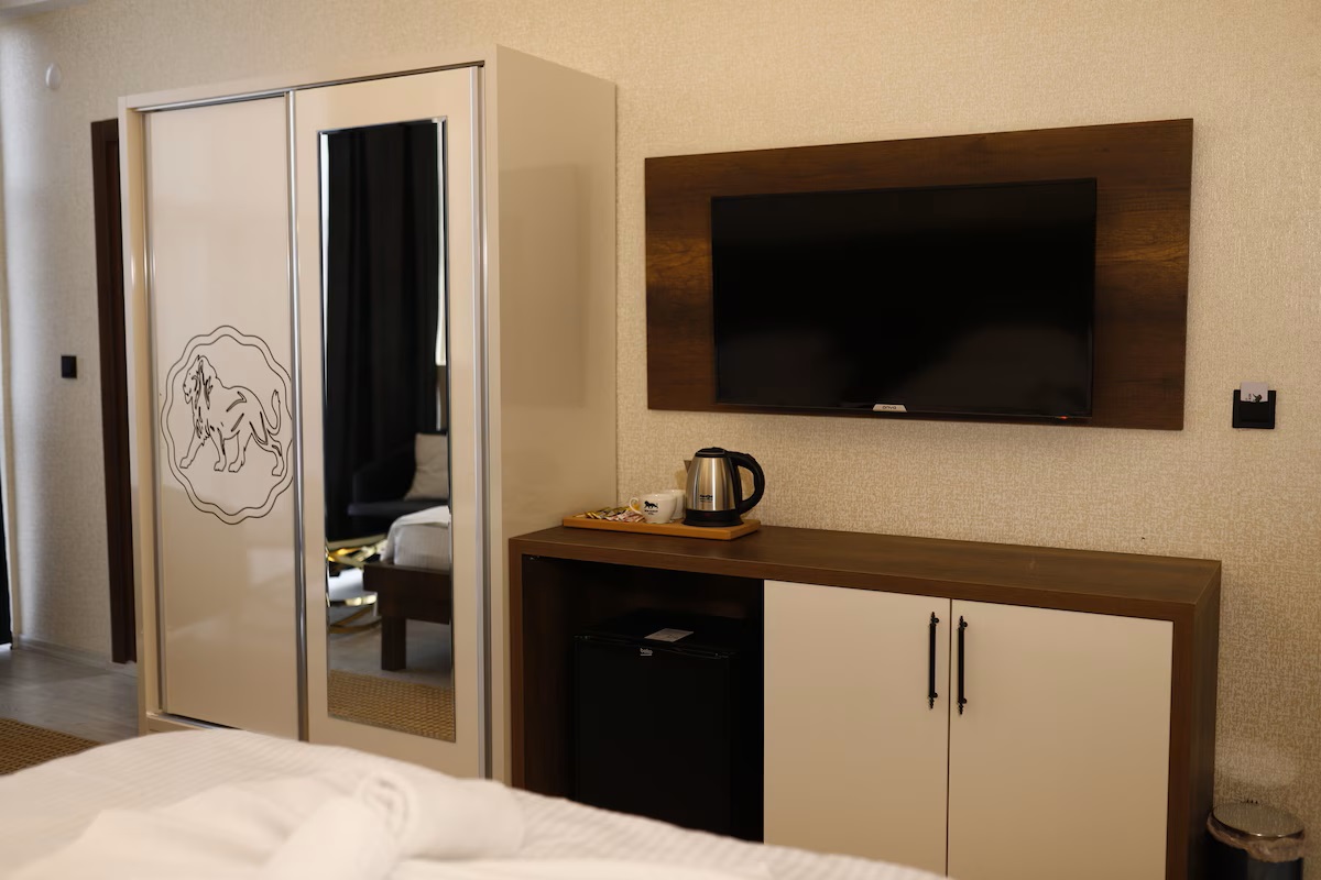 عکس هتل نیو کوناک (New Konak)