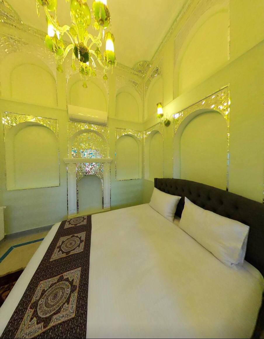 عکس هتل خاتم