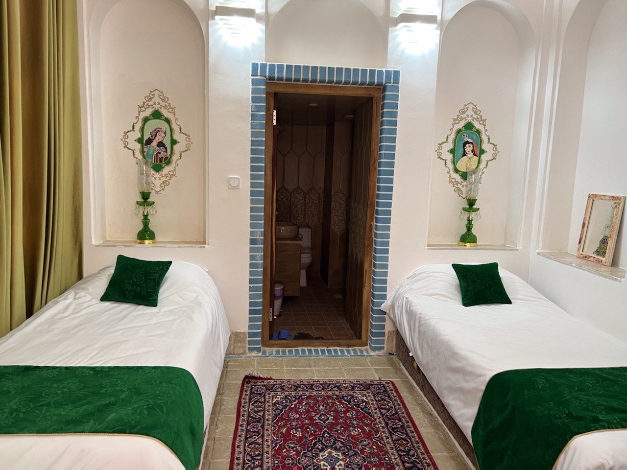 تصویر هتل عمارت قجری