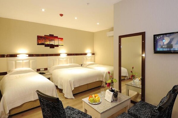 عکس هتل د سیتی پورت (The City Port)