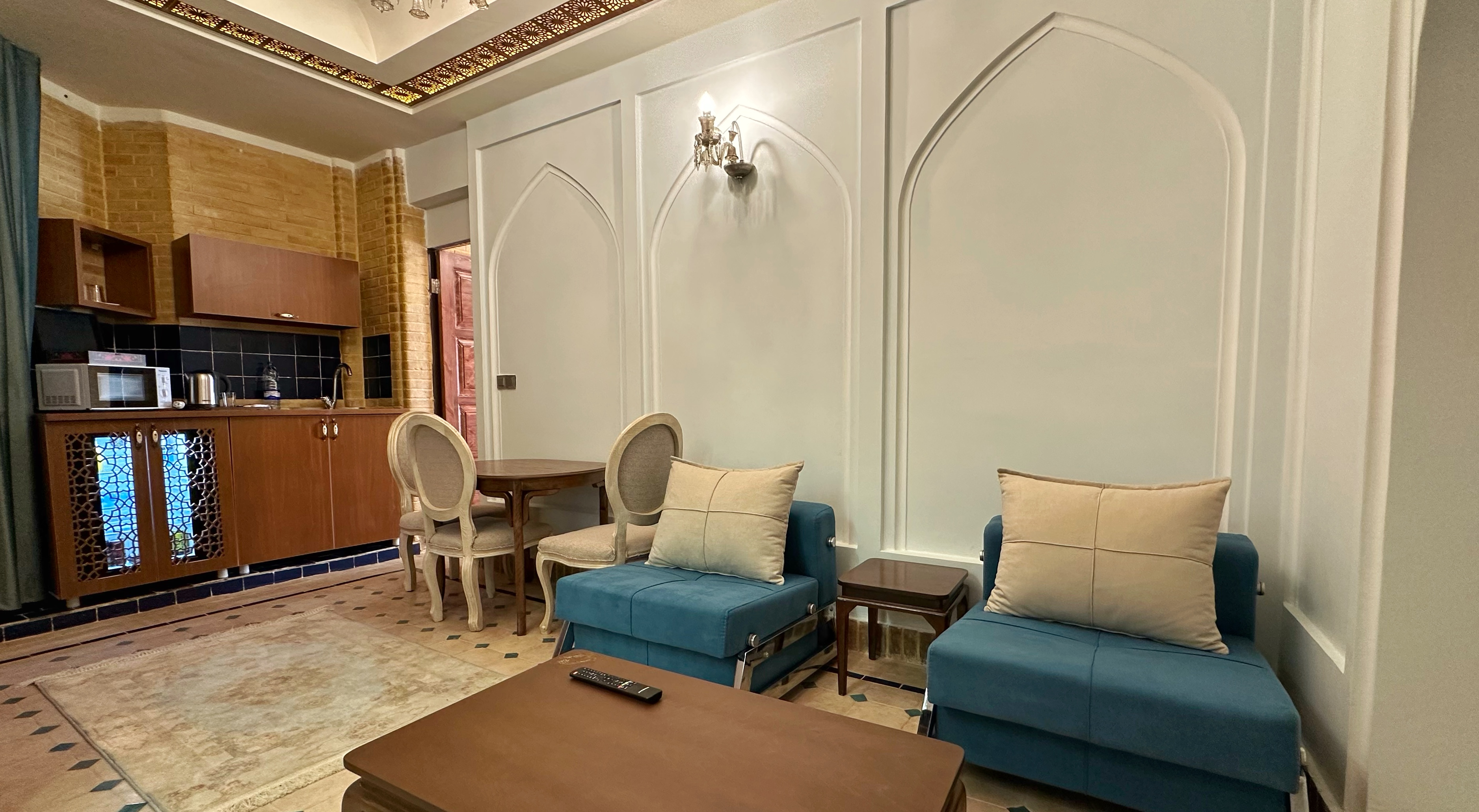 عکس هتل سنتی یوتاب