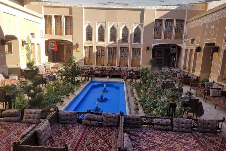 عکس هتل حاجی بابایی