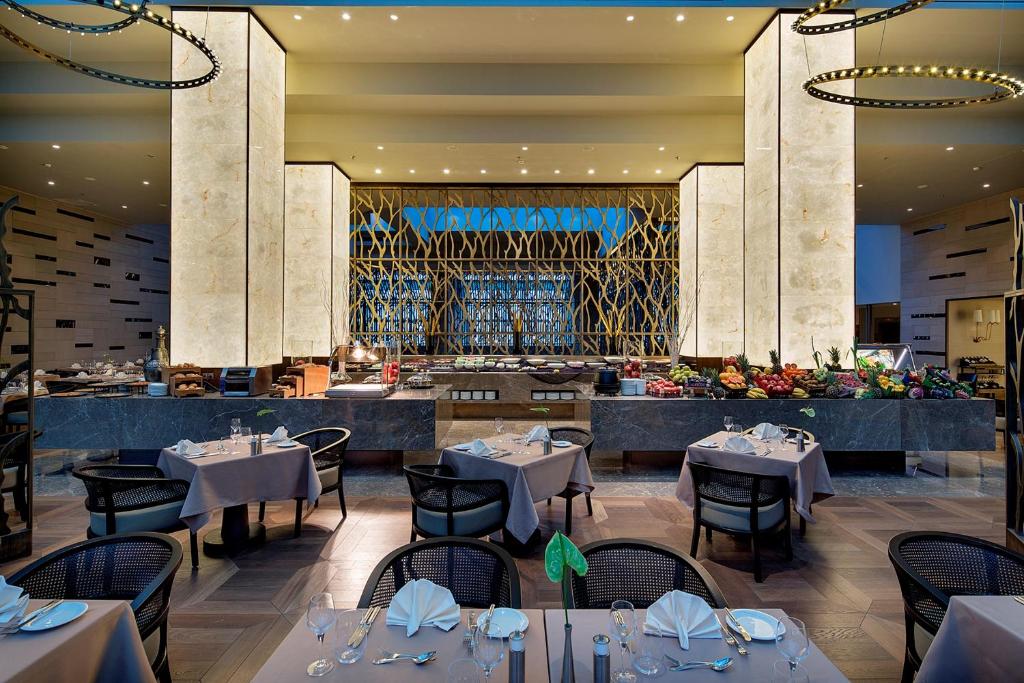 عکس هتل هیلتون (Hilton)