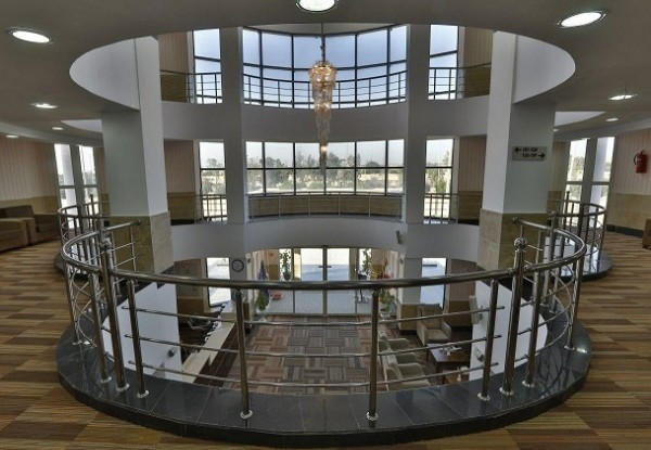 عکس هتل آذین