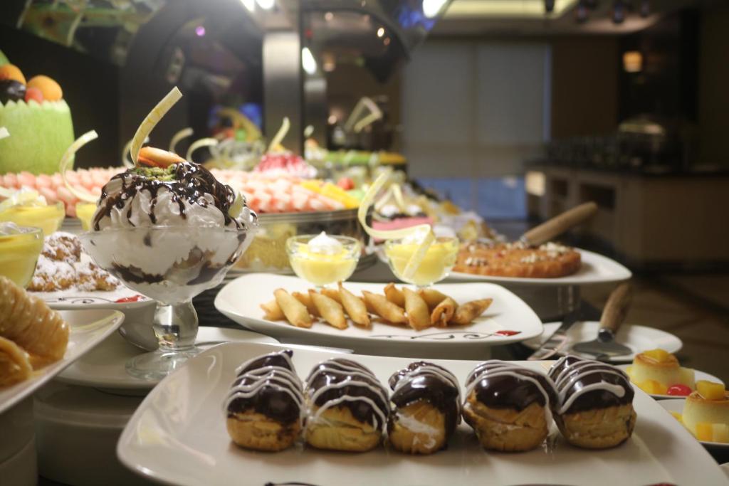 عکس هتل بارون (The Baron)