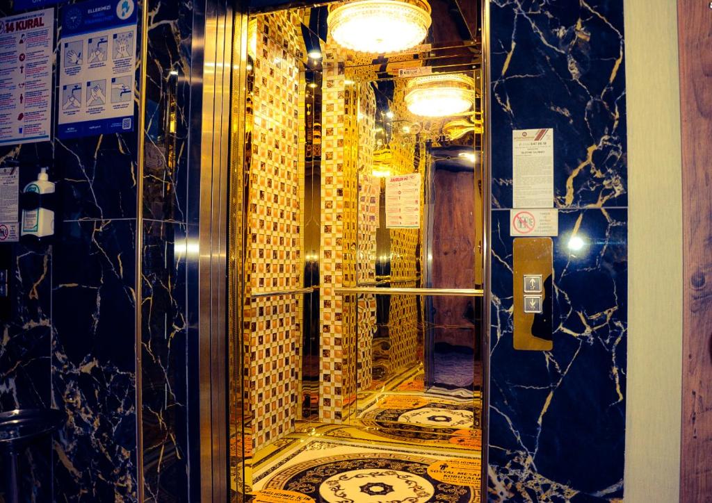 عکس هتل روا ورلد (Rua World)