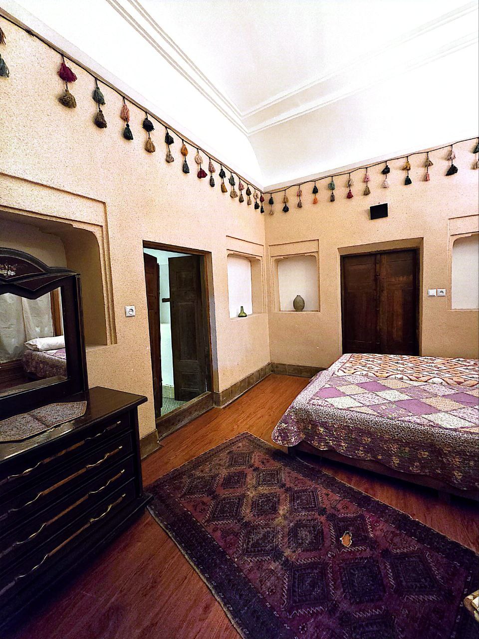 عکس هتل شهداد