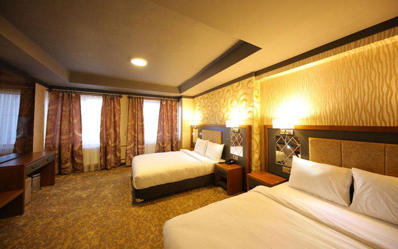 عکس هتل تحت پالاس (Taht Palac)