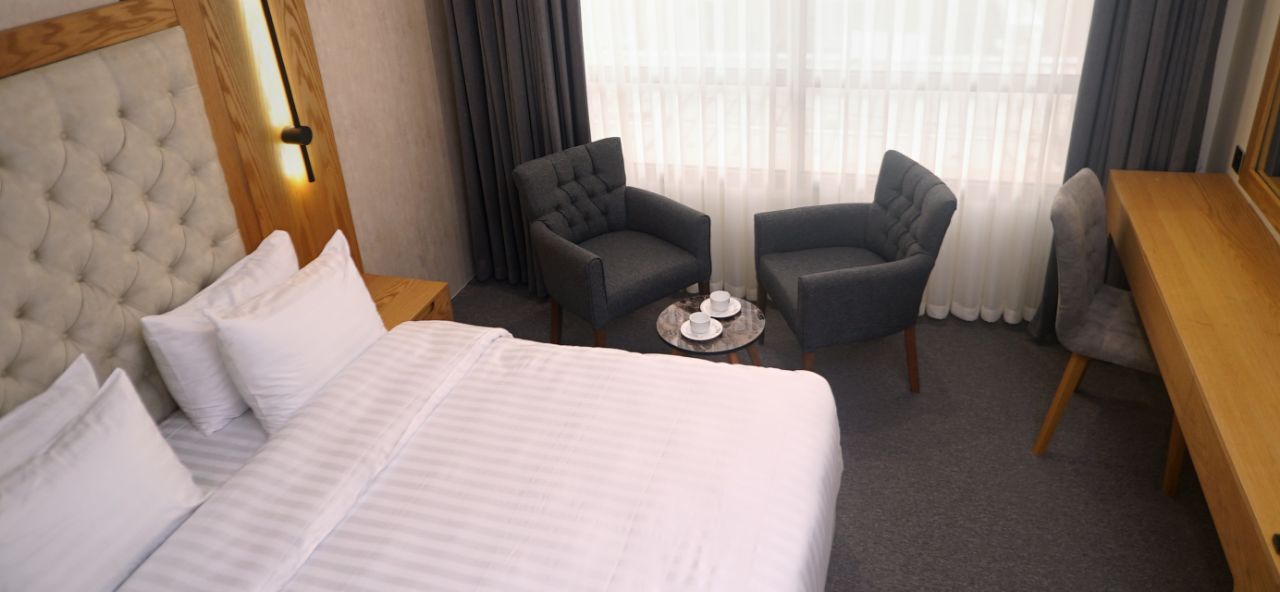 عکس هتل نور حیات