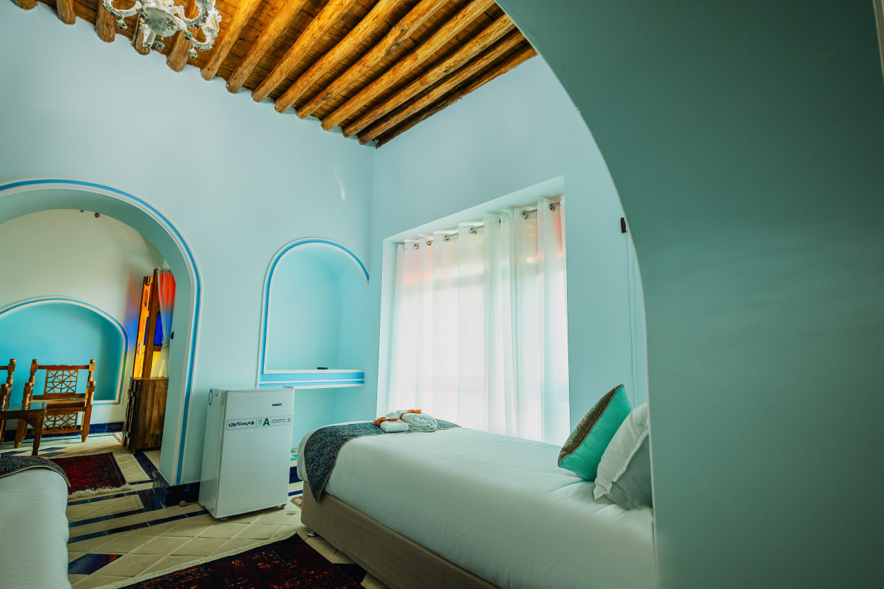 عکس هتل آناهید