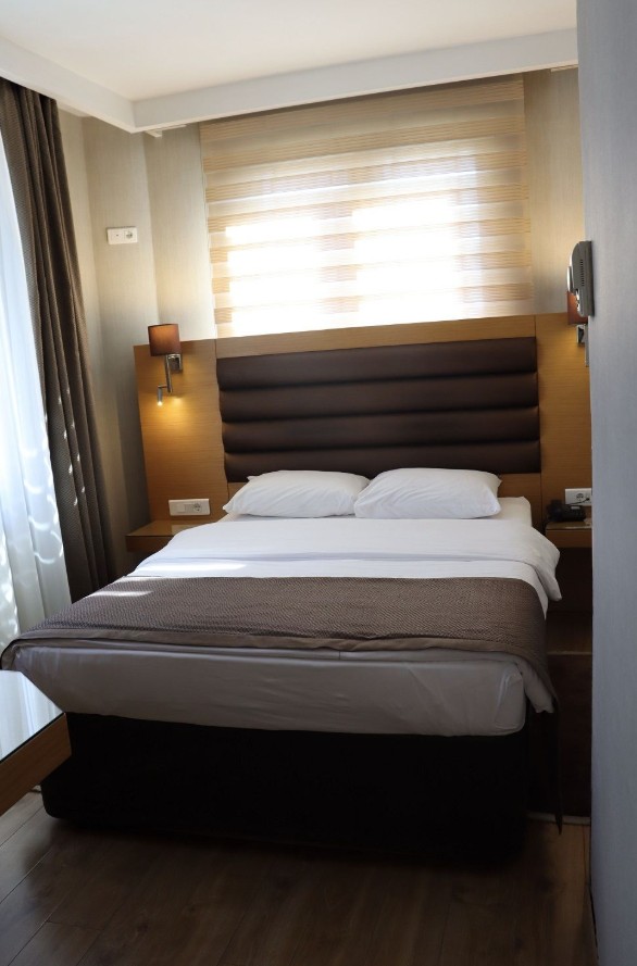 عکس هتل ریوا