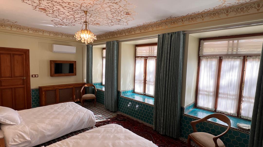 عکس هتل سنتی عمارت فرهادی