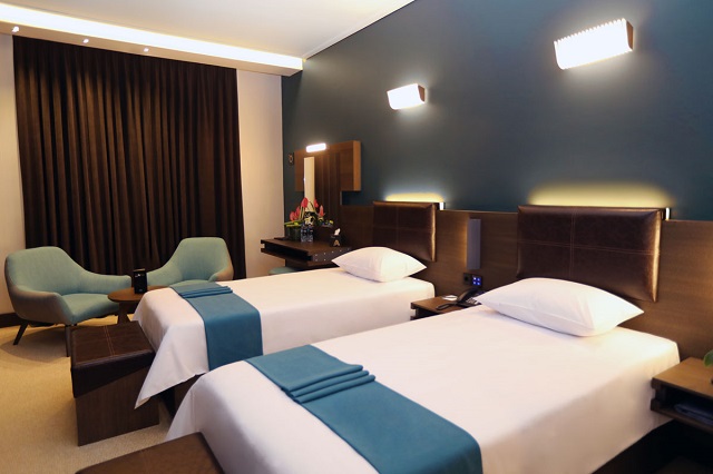 عکس هتل آتانا