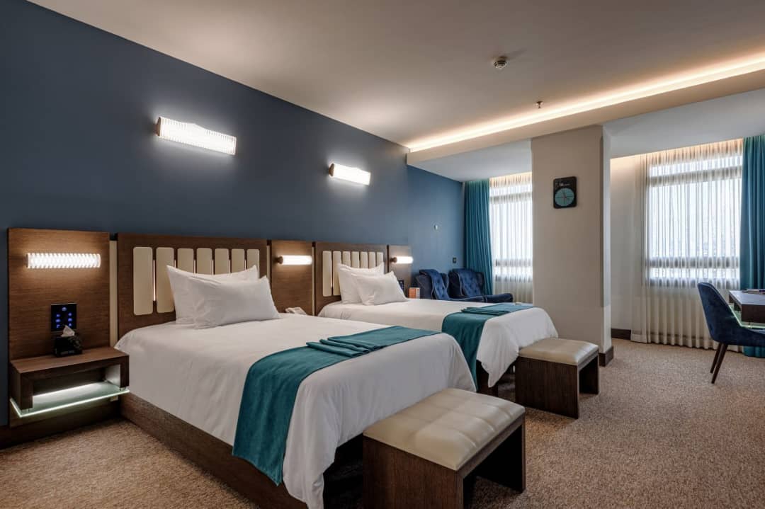 عکس هتل تهران رویال