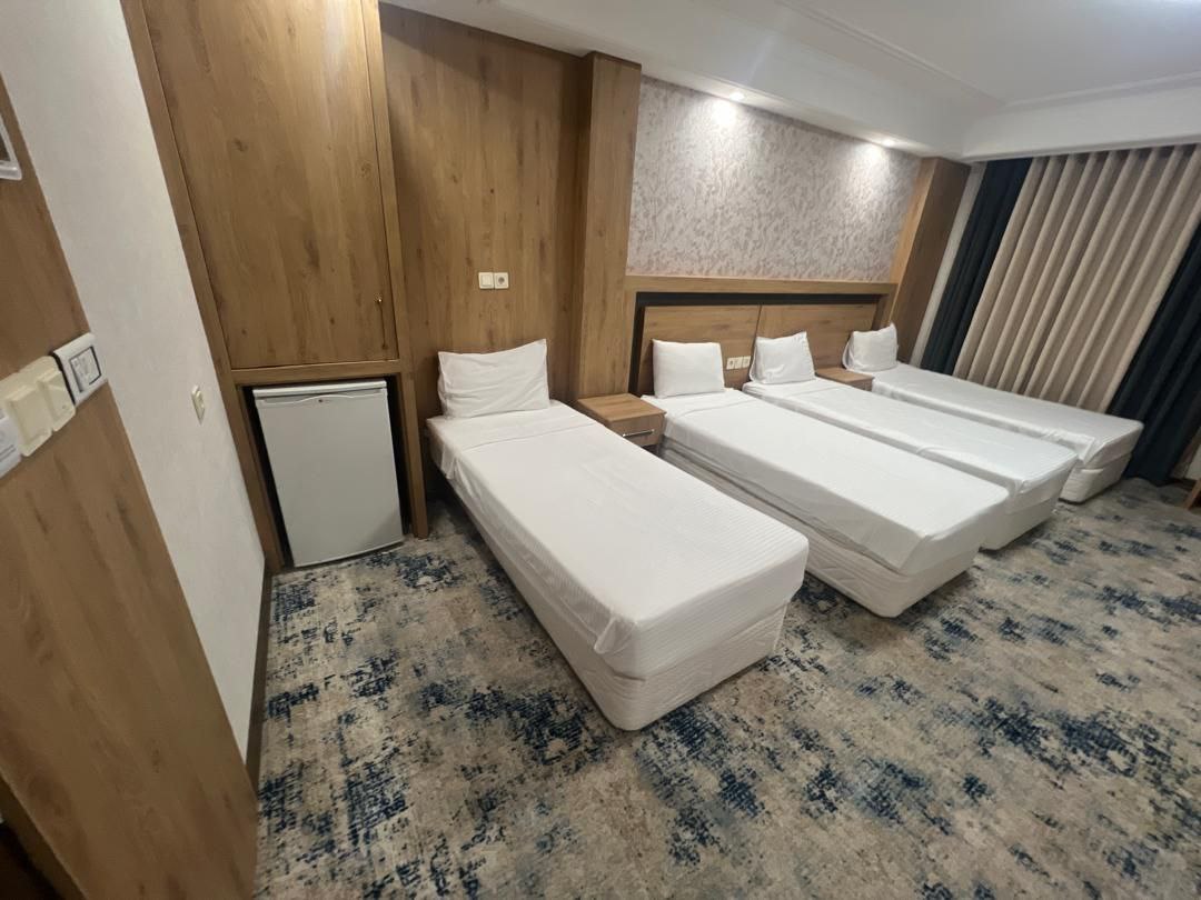 عکس هتل مهر آلاء