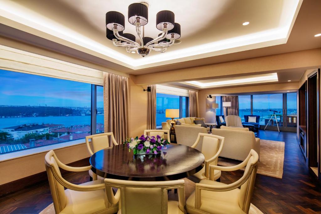 عکس هتل کنراد (Conrad)