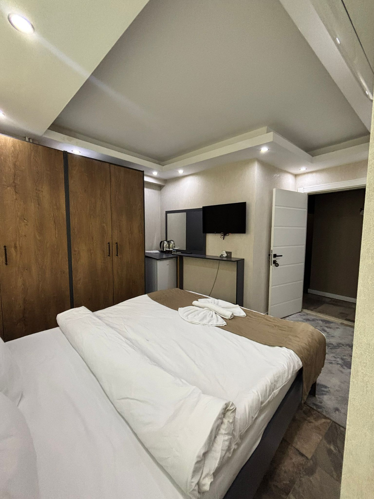 عکس هتل الی گرند ( elegrand )