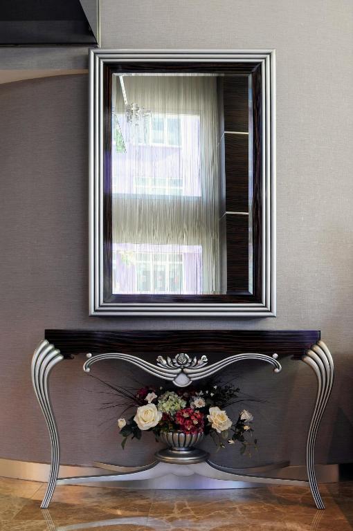 عکس هتل دمورا (Demora)