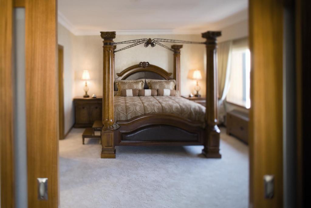 عکس هتل موون پیک (Movenpick)