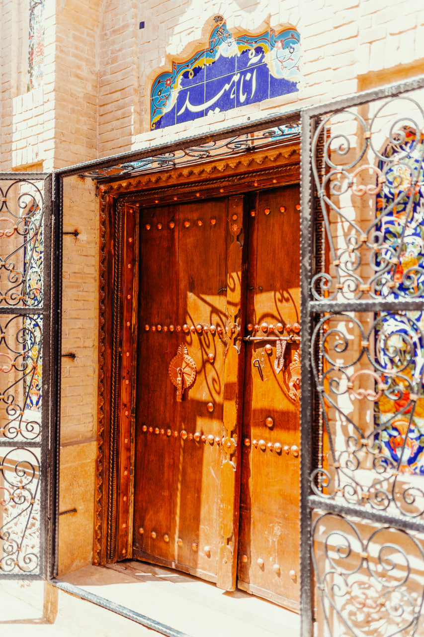 عکس هتل آناهید