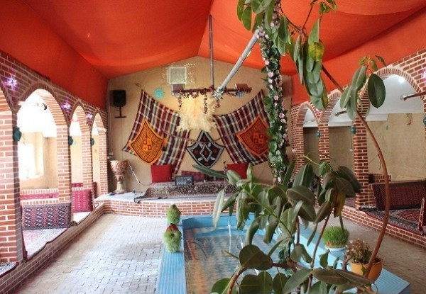 تصویر هتل ایران زمین