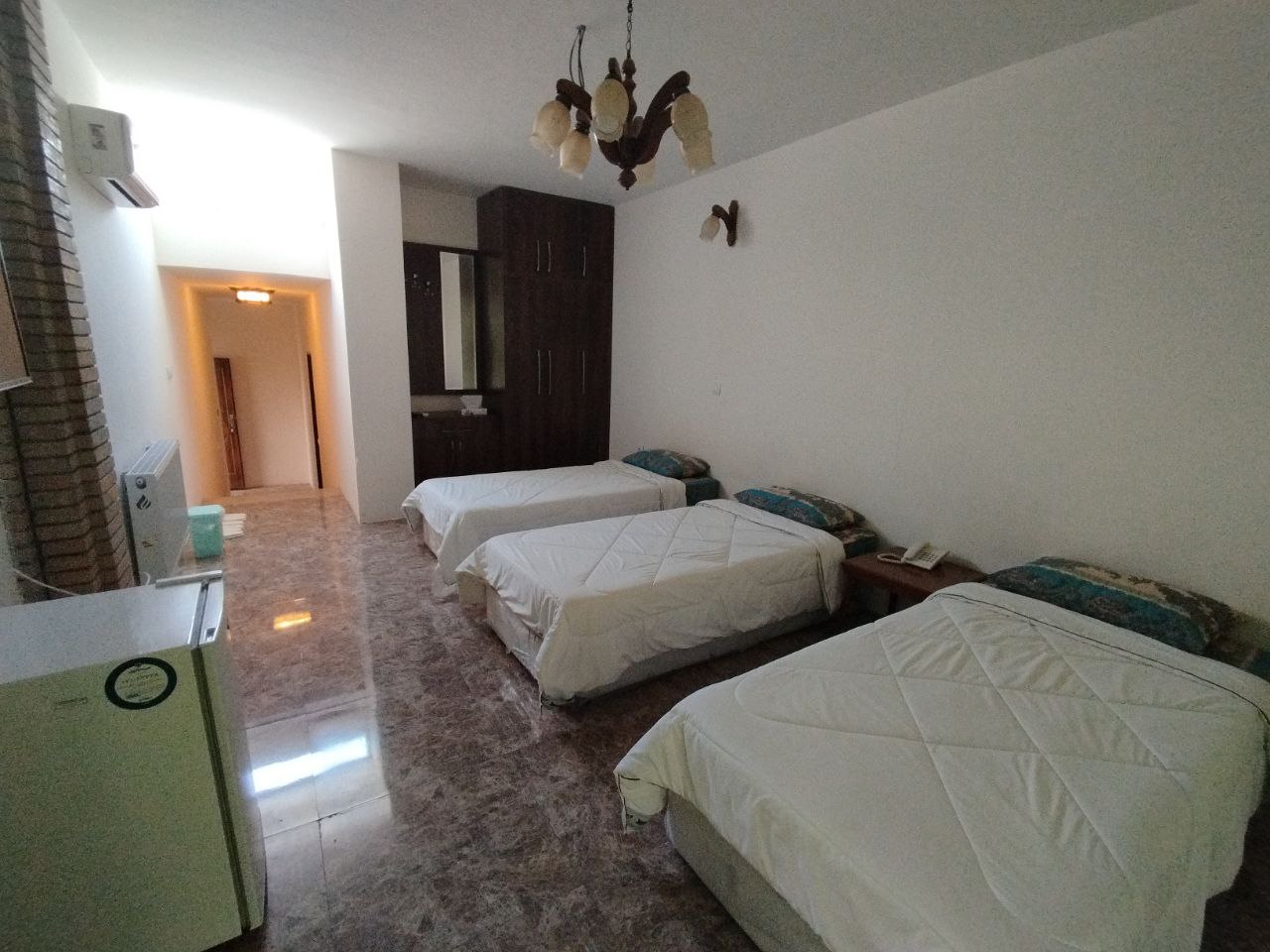 عکس هتل نصر کارمانیا