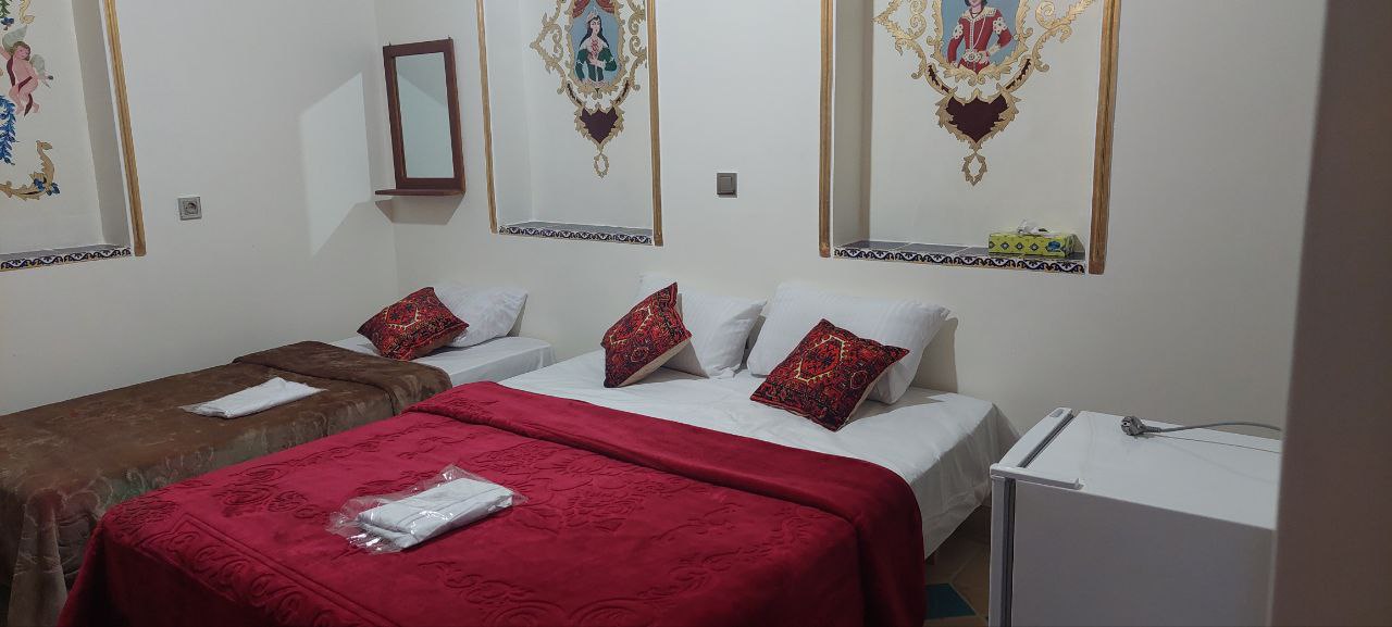 عکس هتل ملک تاج