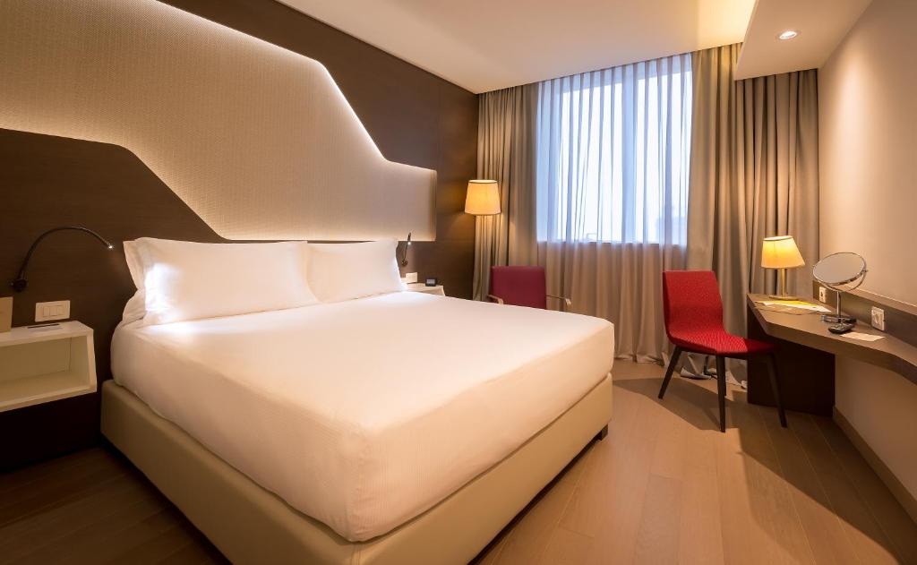 عکس هتل دابل تری بای هیلتون (Doubletree by Hilton)