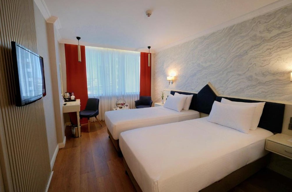 عکس هتل ددمان (Dedeman)