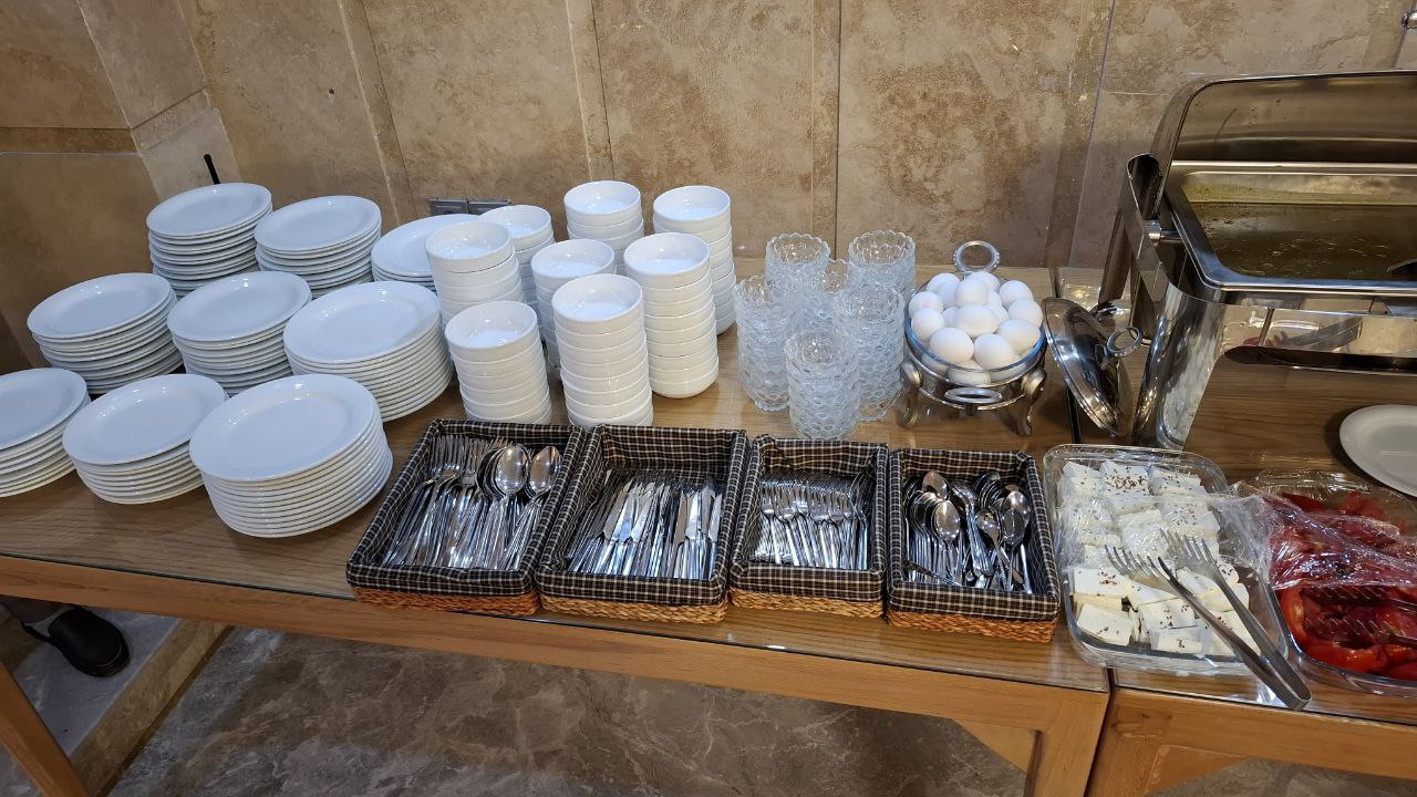 عکس هتل مهر آلاء