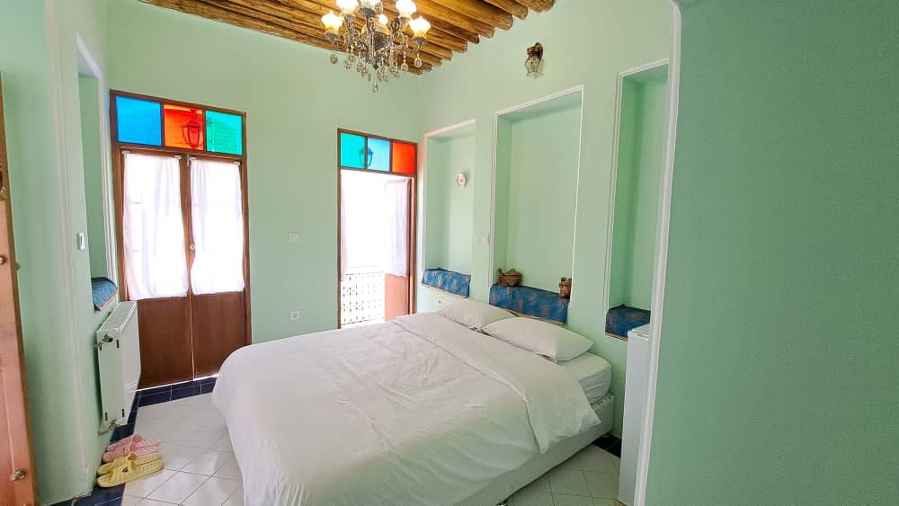 عکس هتل طاوسی