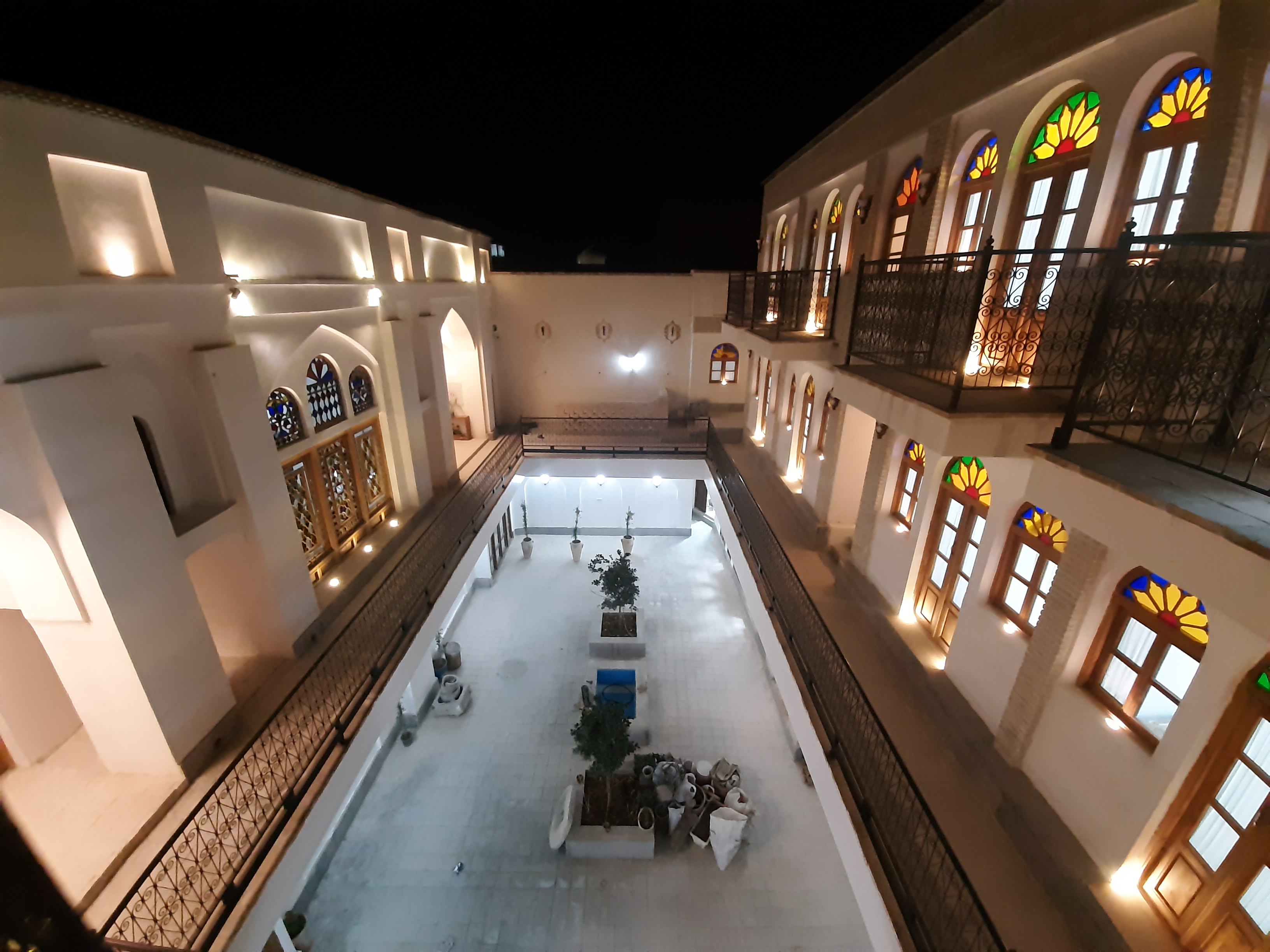 عکس هتل شاهان