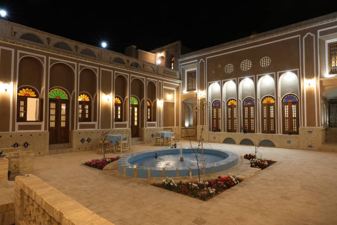 تصویر هتل آلما