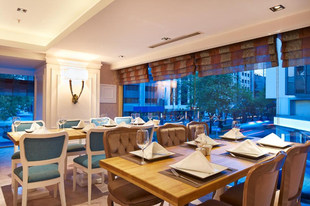 عکس هتل دابل تری بای هیلتون آلسانجاک (Doubletree by Hilton Alsancak)