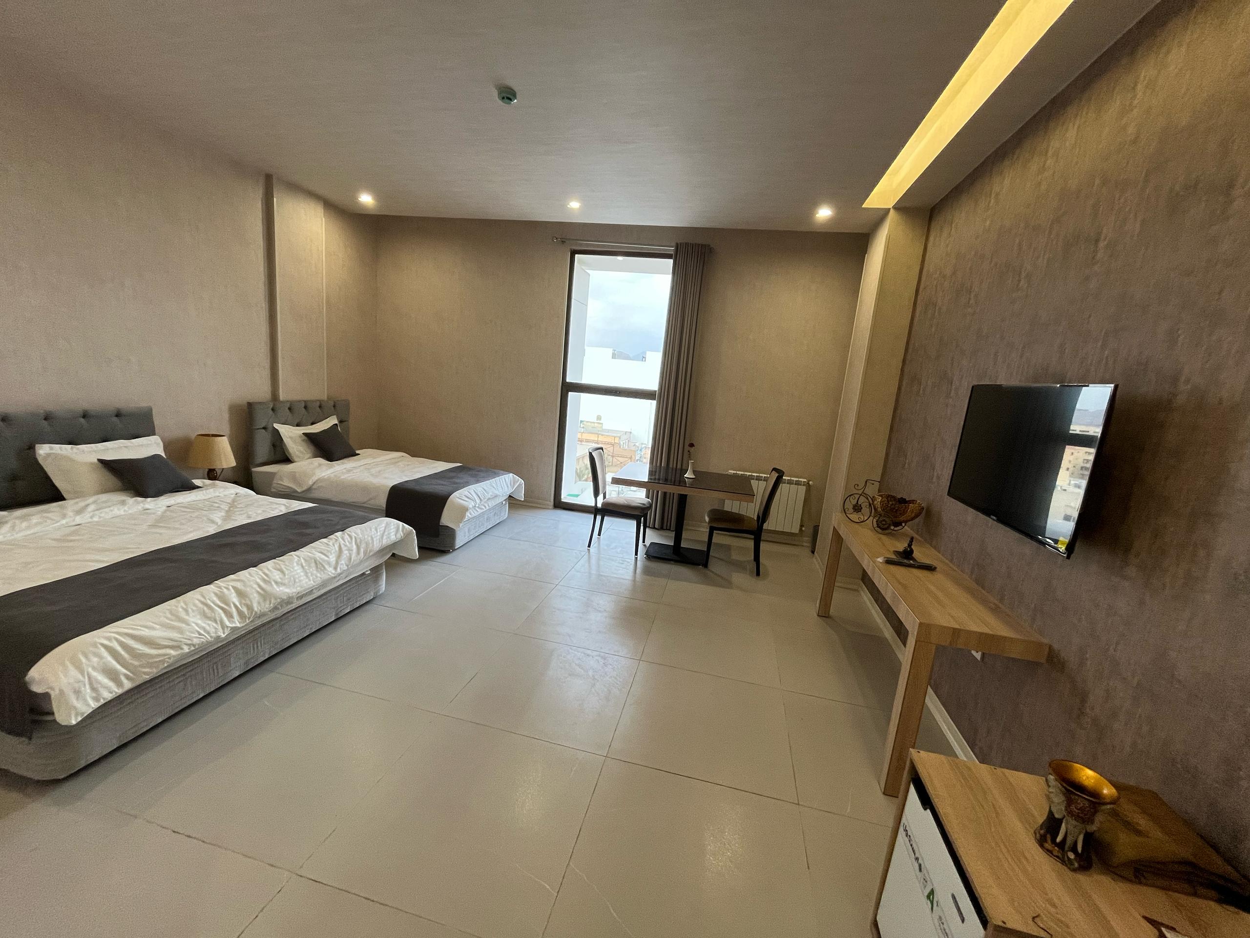 عکس هتل مهوا